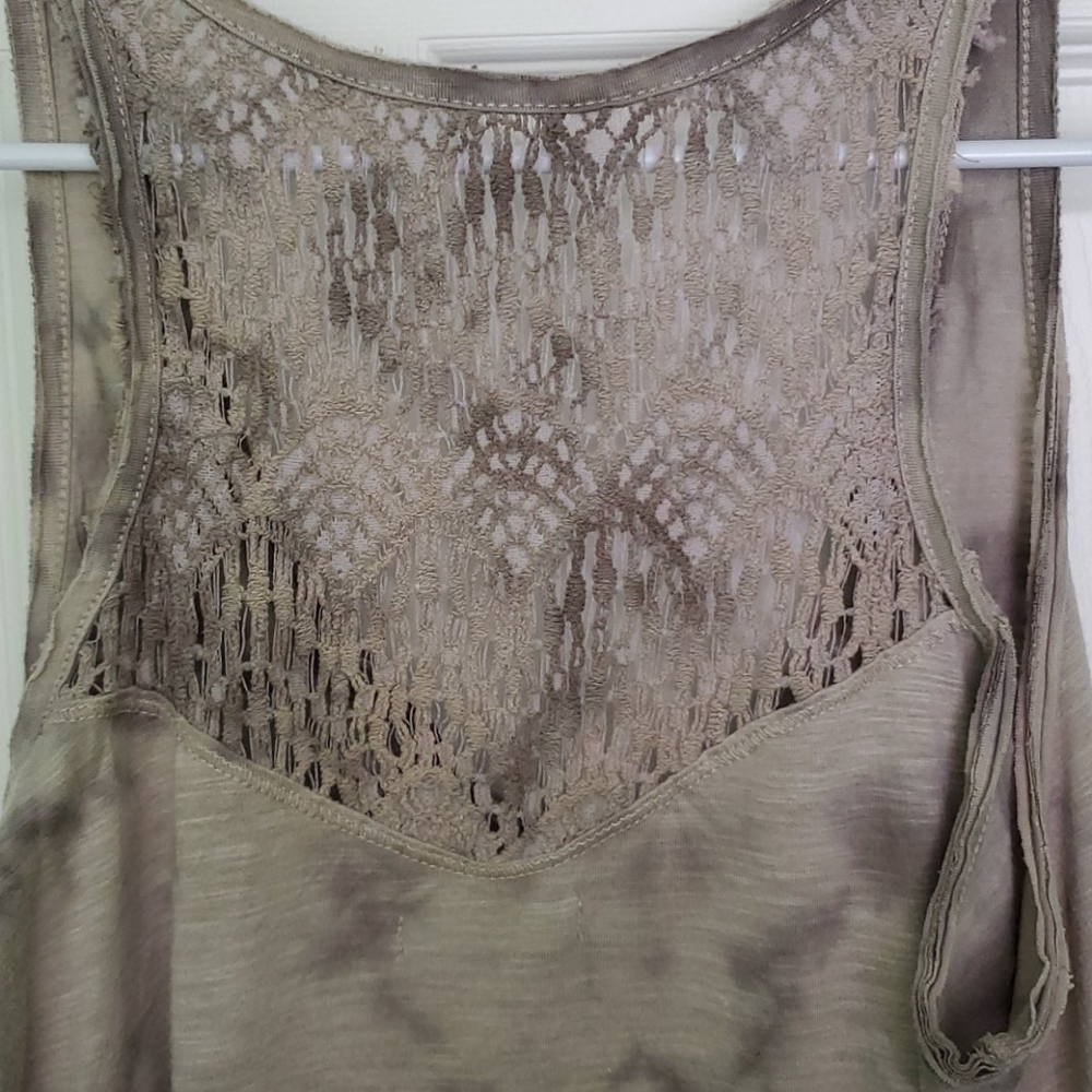 Tank top - Picture 3 of 3